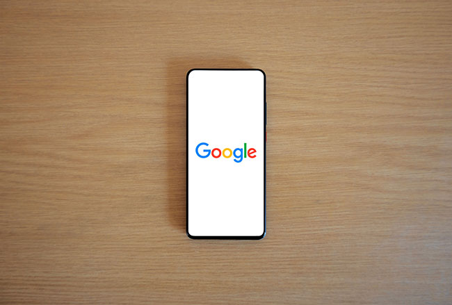 Volume Over Authority: Why Scale Can Backfire in Generative Search